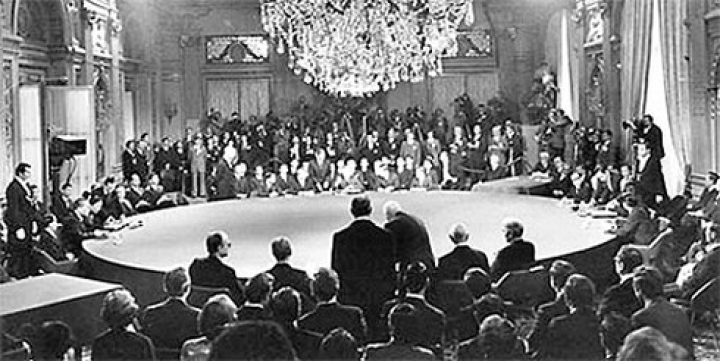 /media/hiep-dinh-pari-1973.jpg